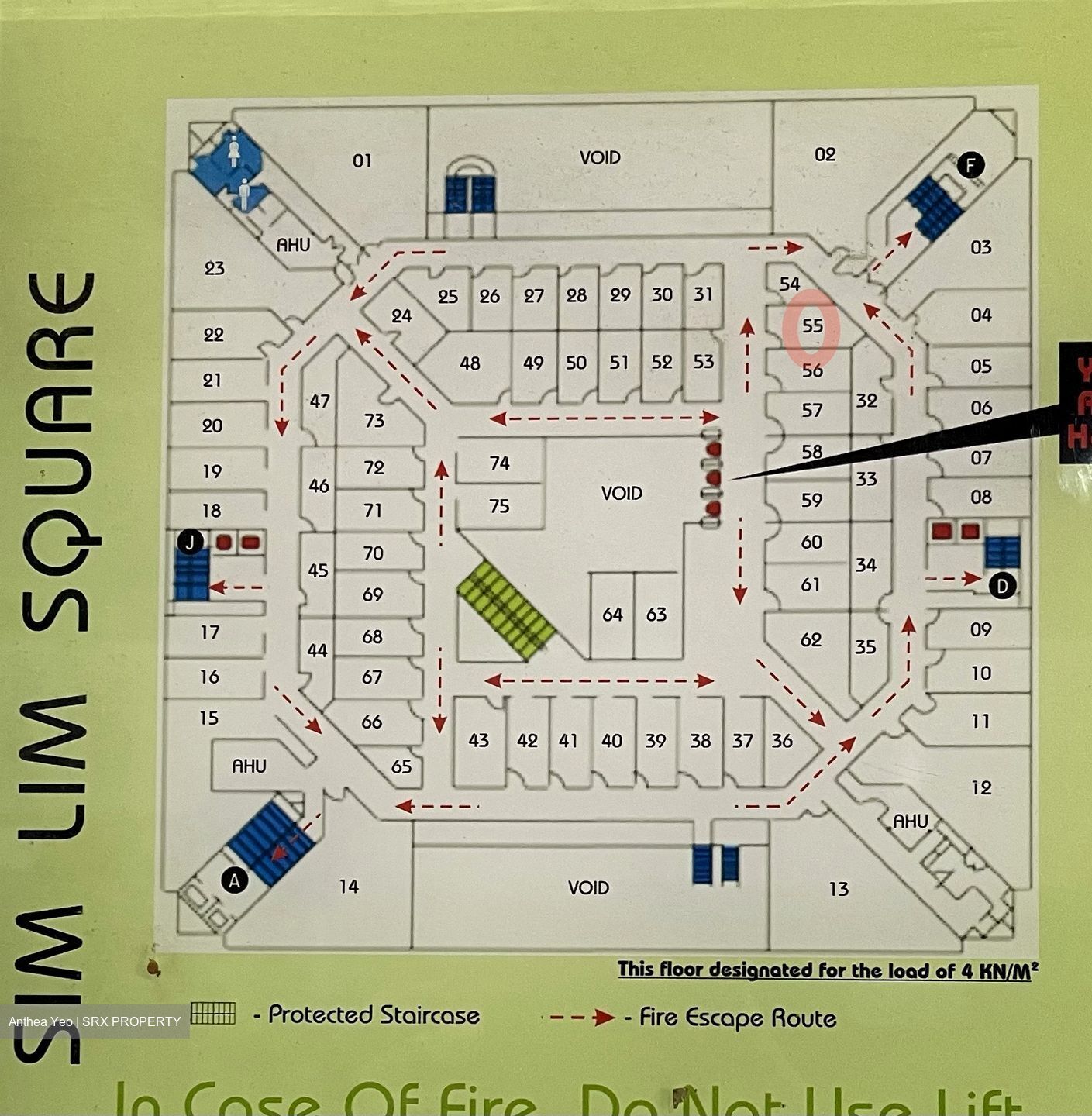 Sim Lim Square (D7), Shop House #559492121